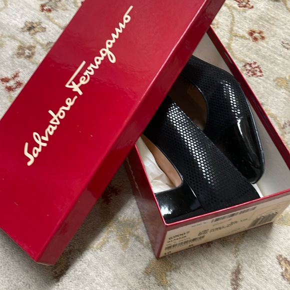 Salvatore Ferragamo Luna style heels - Picture 7 of 8